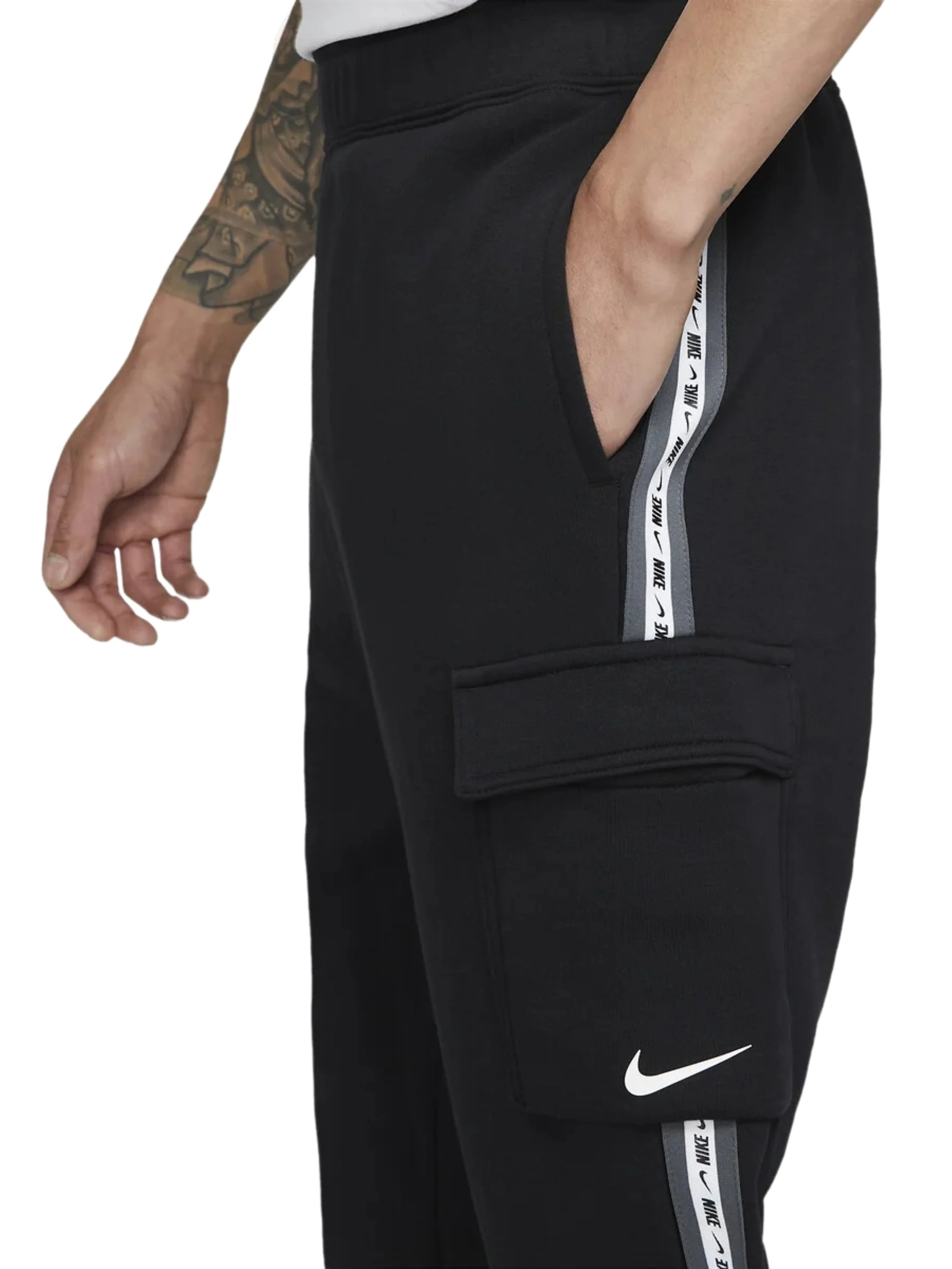 Nike | Men's Fleece Cargo Crew Neck Tracksuit - Image 7